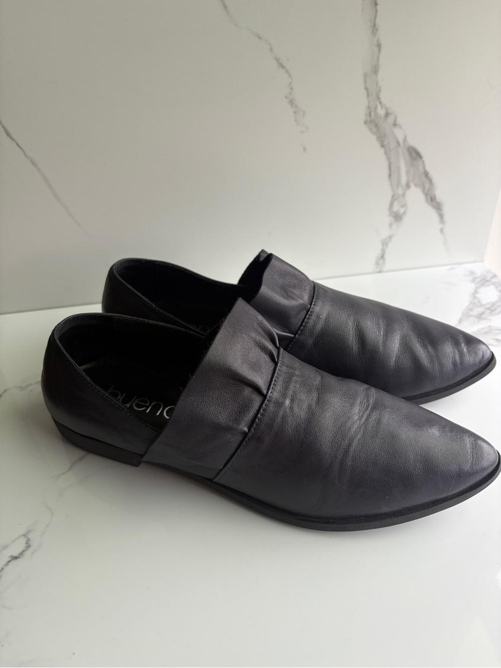 Bueno sz 8 Burcu Women's Slip-On Shoe blue black Ruffle Flat Pointy Toe